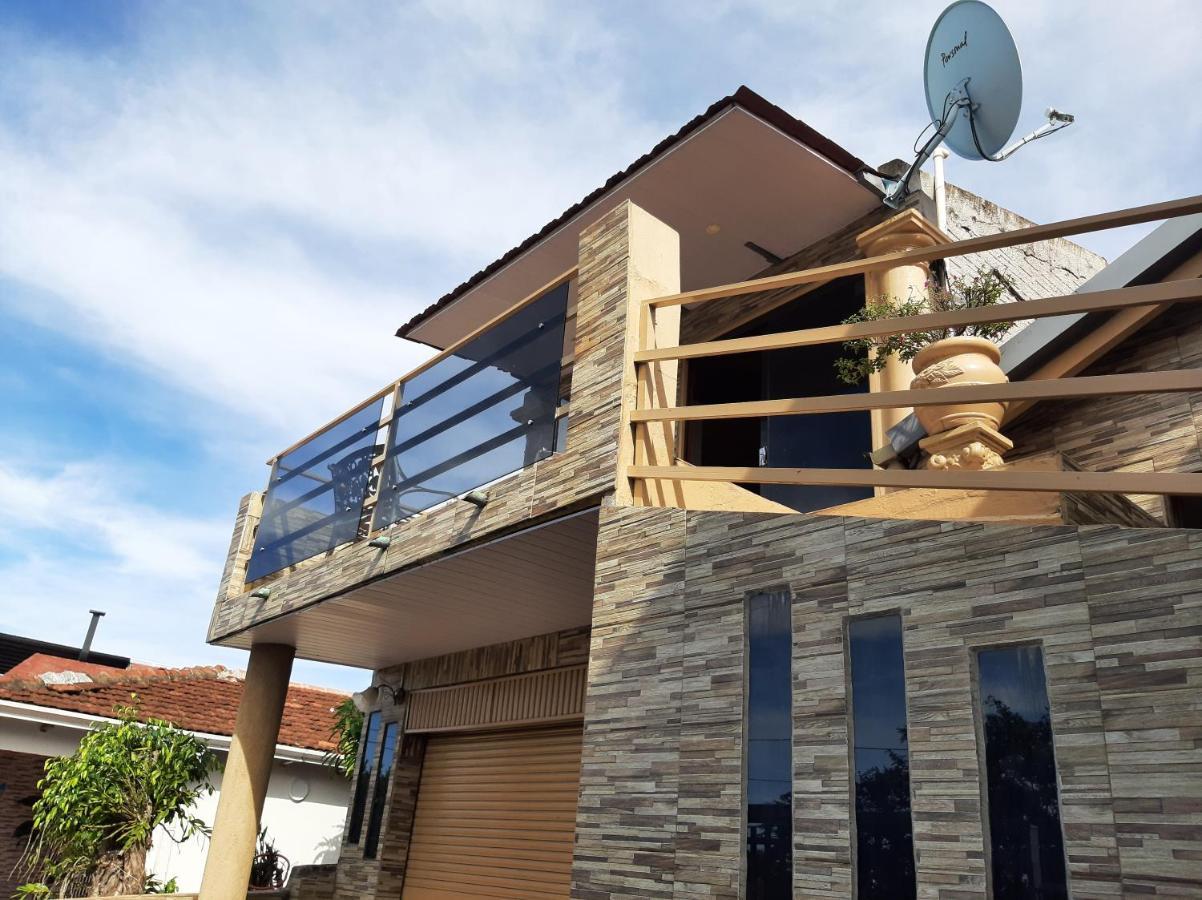 Hospedaje Margarita Encarnacion Exterior photo